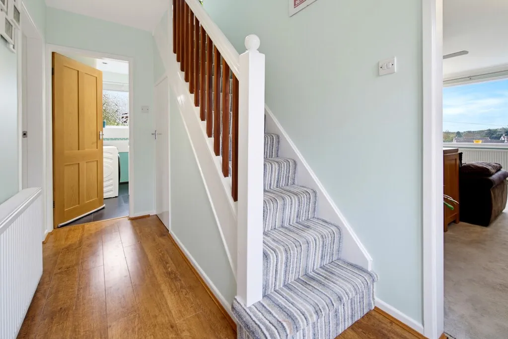 Upper Batley Lane, Birstall, WF17, photo 29