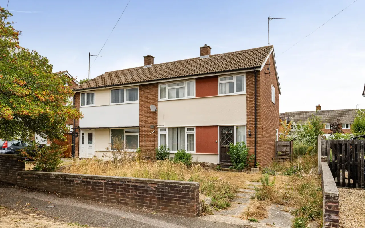 3 bed house for sale — Pipit Rise, Bedford