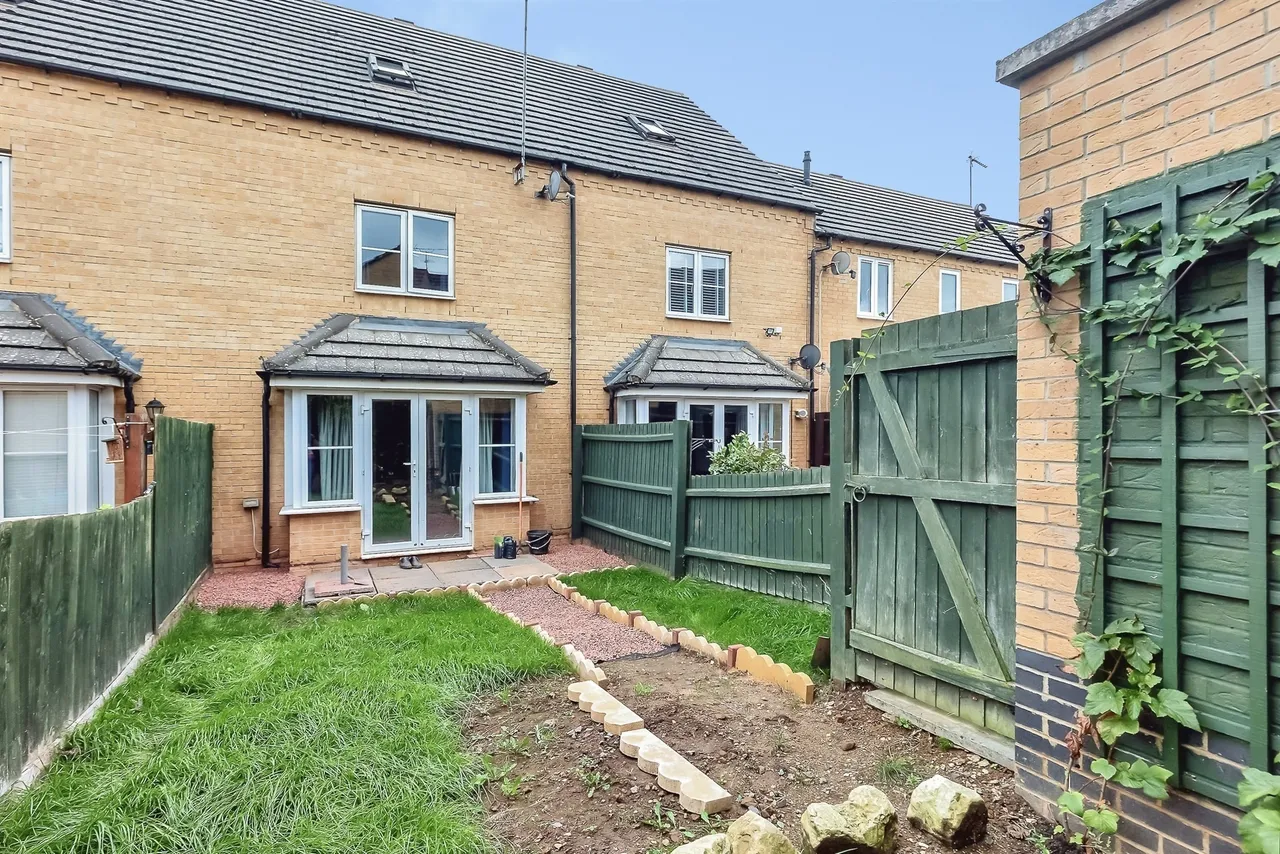 School Lane, Higham Ferrers, NN10, photo 19