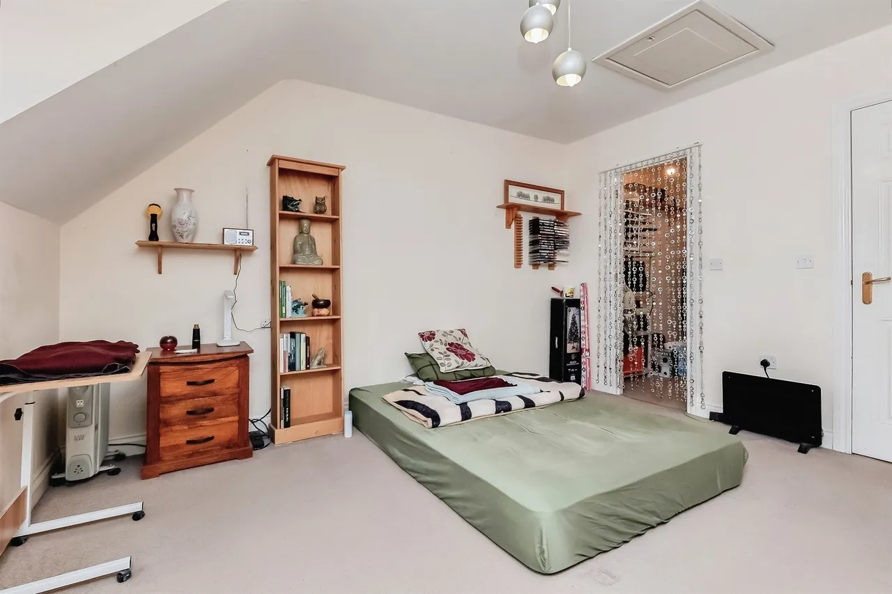 School Lane, Higham Ferrers, NN10, photo 14