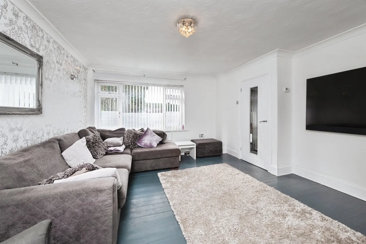 Byron Drive, Newport Pagnell, MK16, photo 4