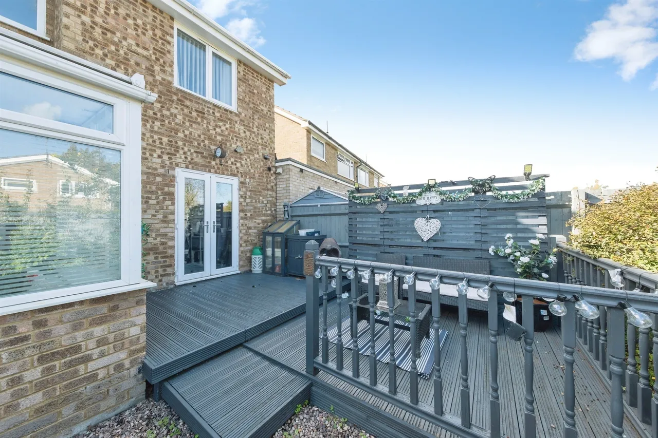 Byron Drive, Newport Pagnell, MK16, photo 20