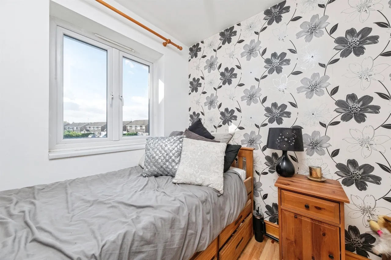 Byron Drive, Newport Pagnell, MK16, photo 15