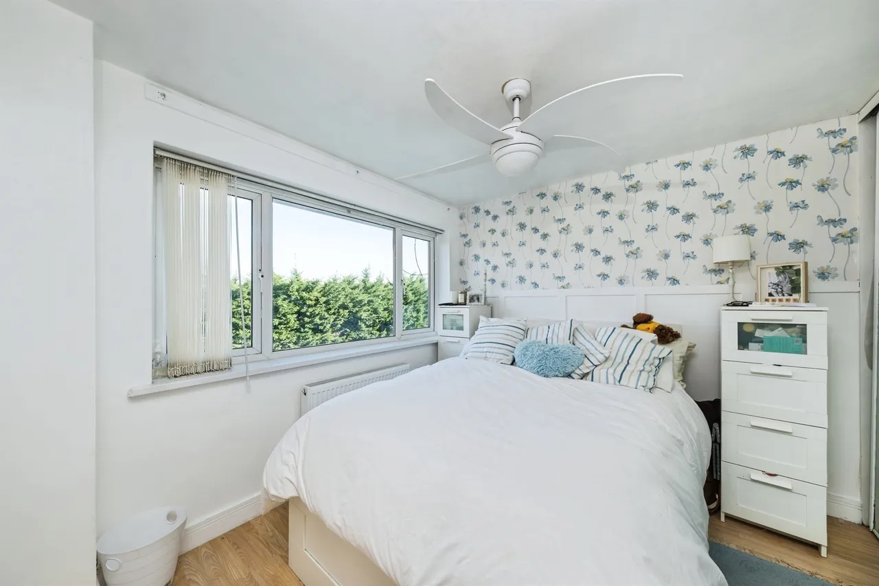Byron Drive, Newport Pagnell, MK16, photo 13