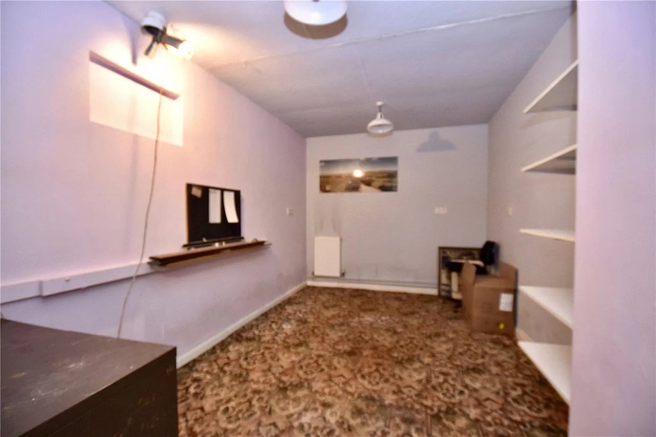 Castleton Road, Thornham, OL2, photo 21
