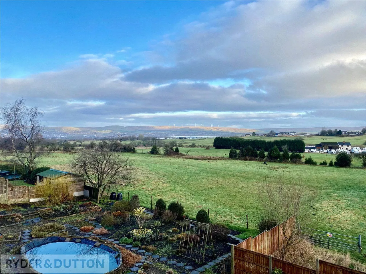 Castleton Road, Thornham, OL2, photo 4