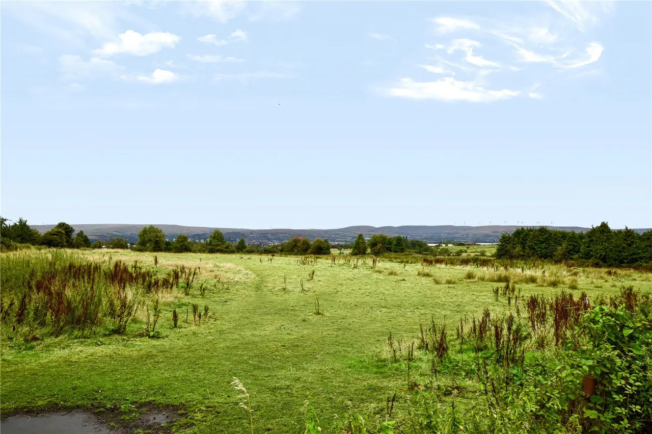 Castleton Road, Thornham, OL2, photo 3