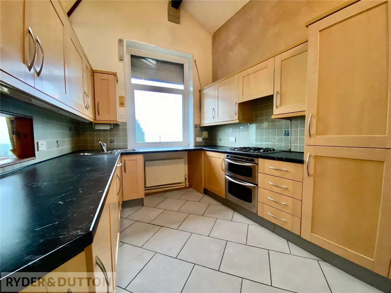 Castleton Road, Thornham, OL2, photo 8