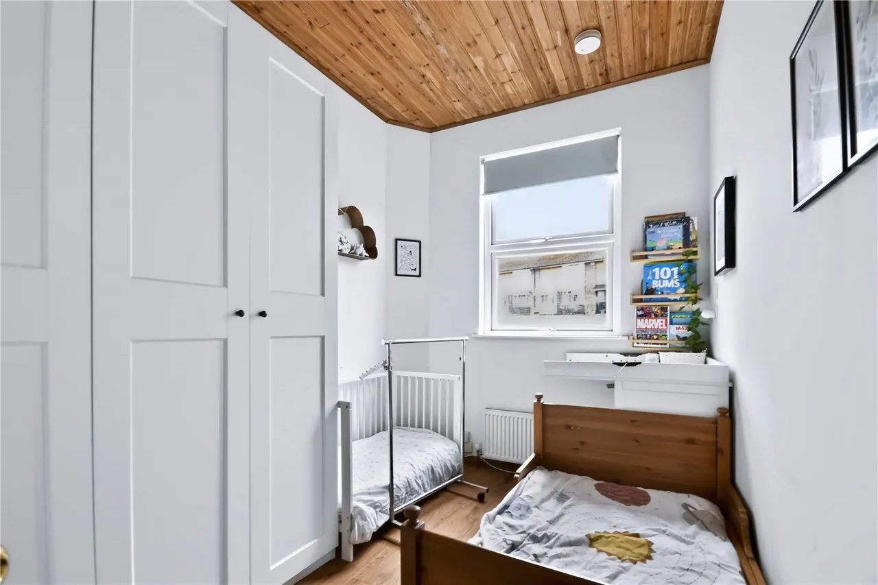 Castleton Road, Thornham, OL2, photo 18
