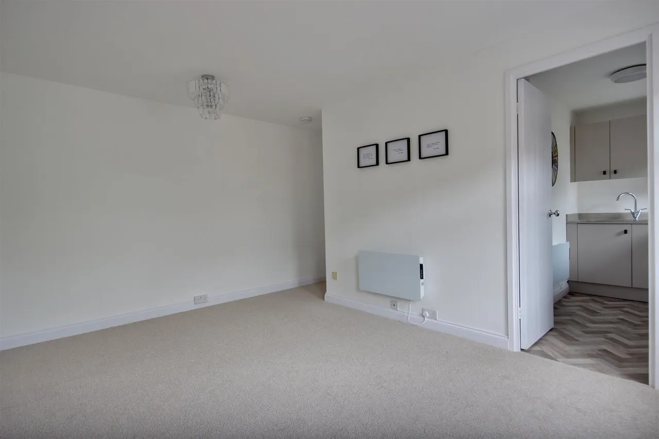 Thurlow Avenue, Beverley, photo 4