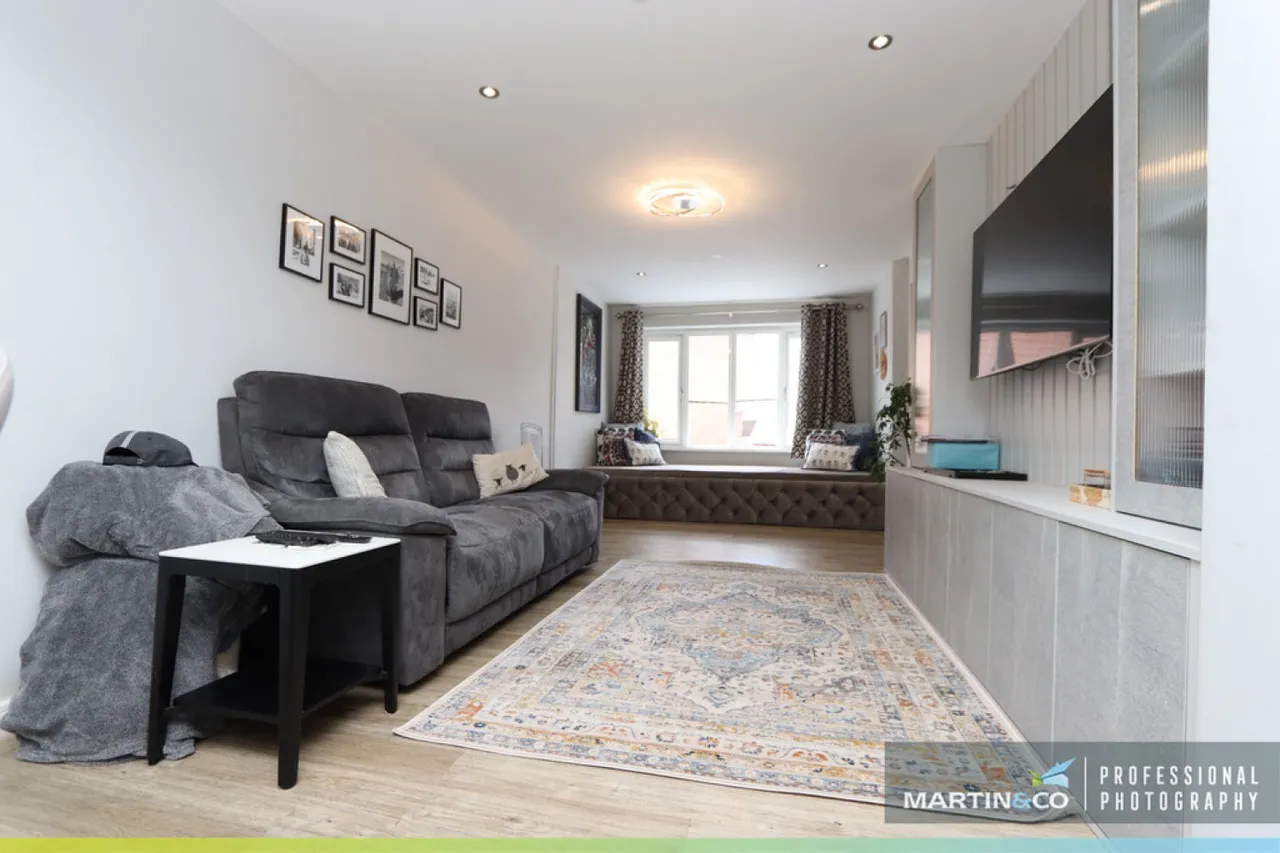 George Crescent, St Edeyrns, photo 8