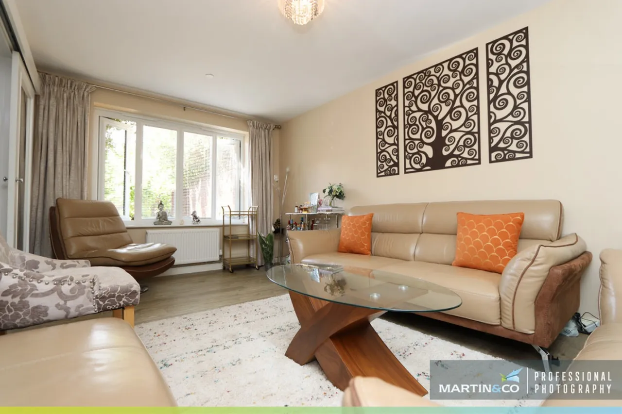 George Crescent, St Edeyrns, photo 6