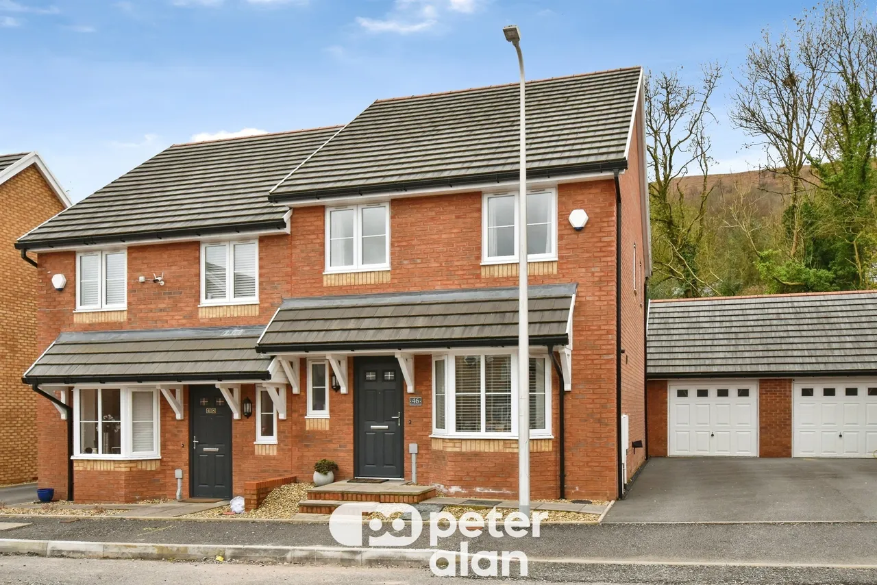 3 bed house for sale, Rhodfa Cae Uchel ABERDARE, CF44