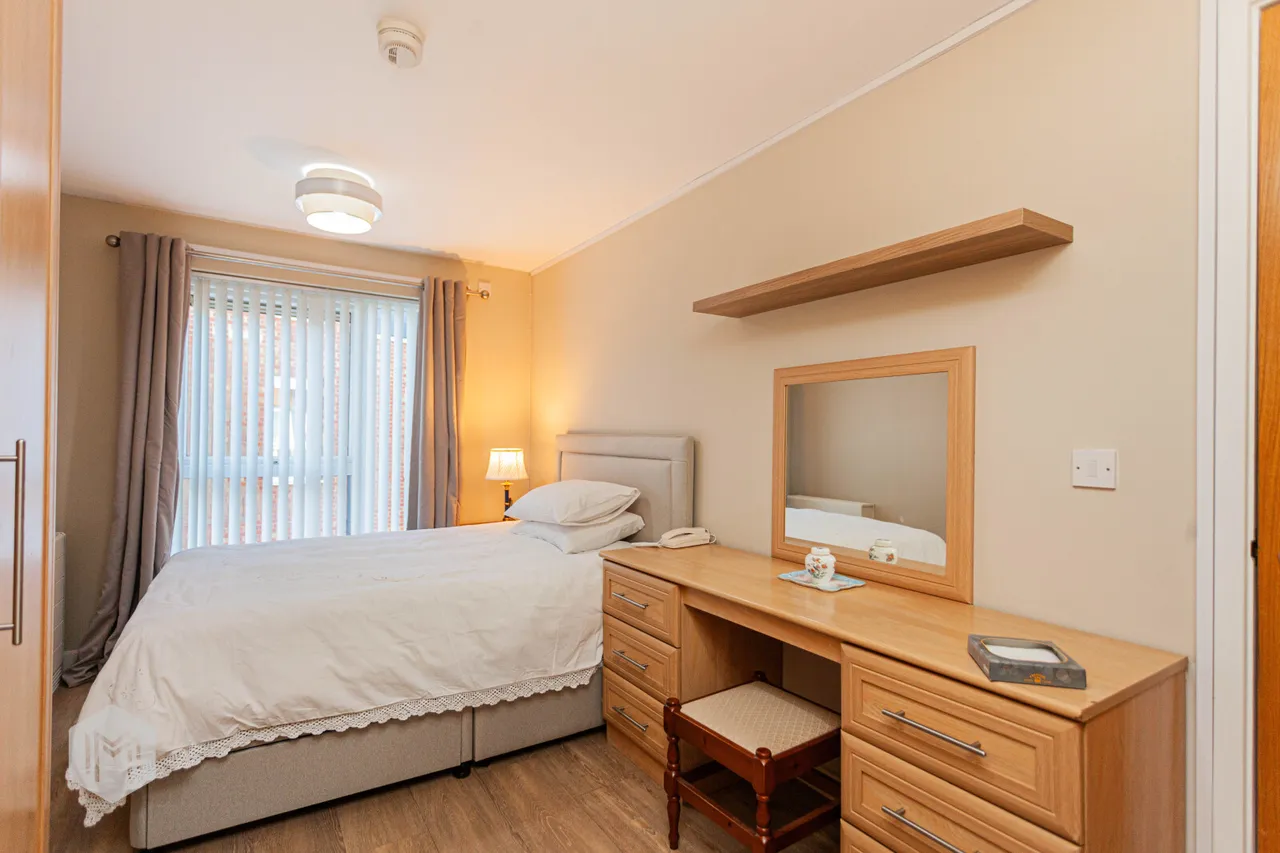 Manor Gardens Hough Fold Way, Bolton, BL2 3DR, photo 6