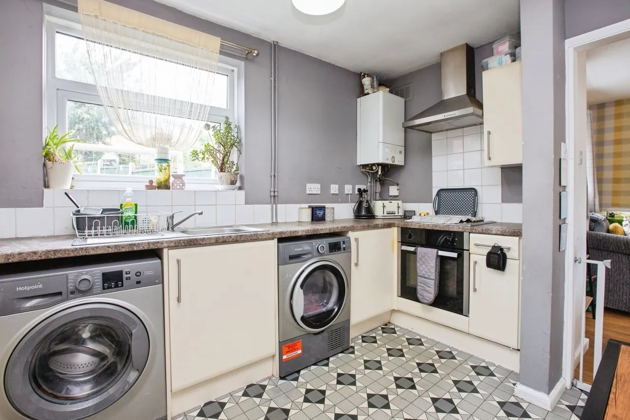 Ruskin Road, Mansfield, NG19, photo 10