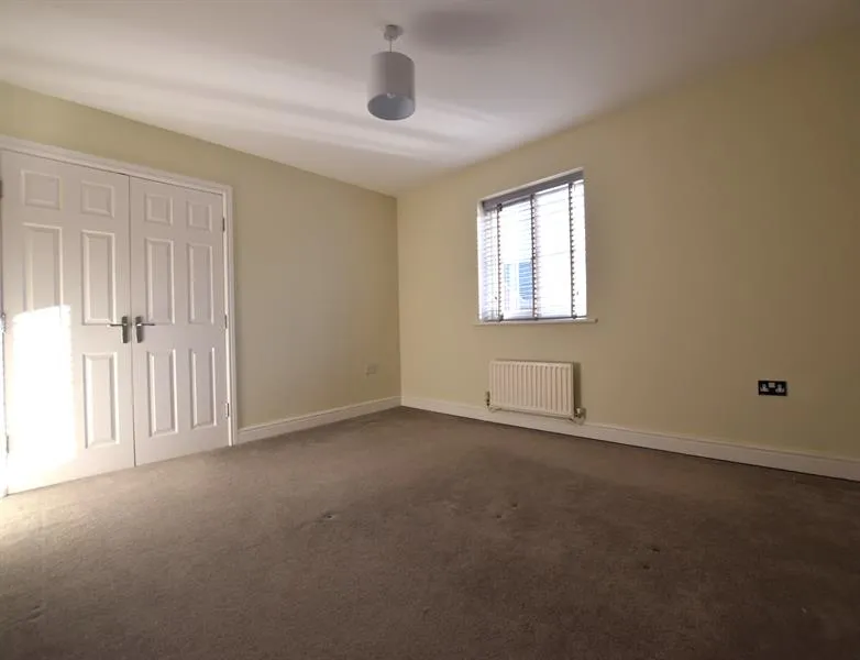 Redshank Drive, Macclesfield, photo 10