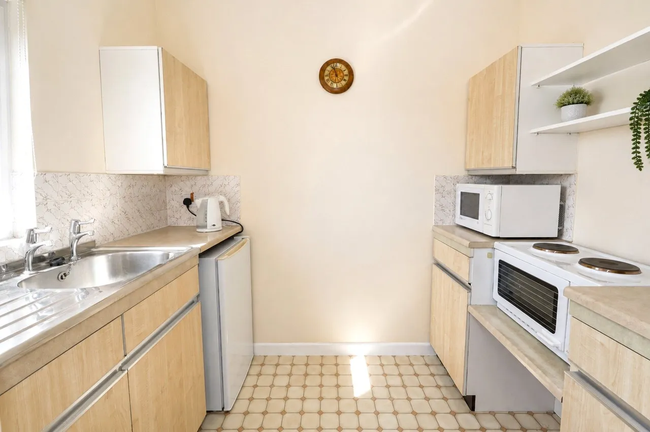 Mount Hermon Road, Woking, GU22, photo 3