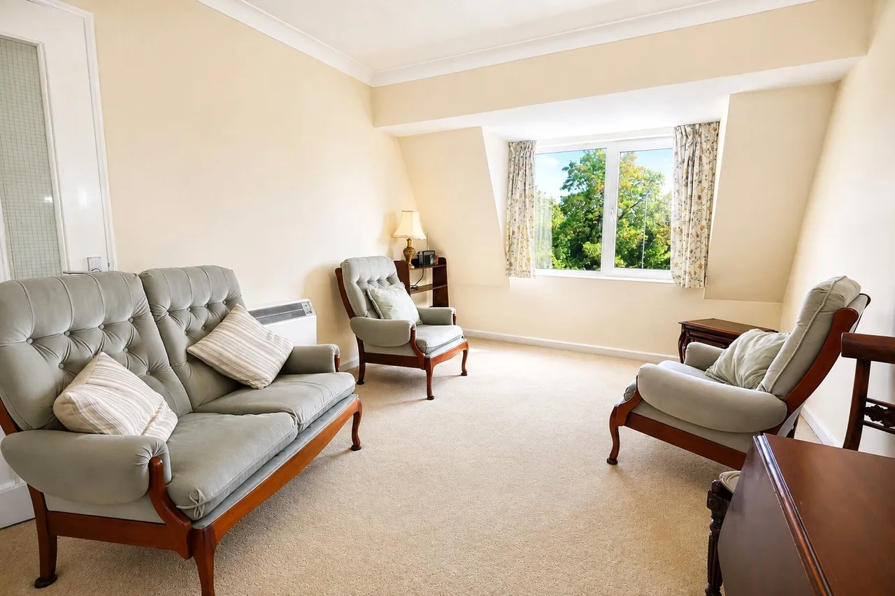Mount Hermon Road, Woking, GU22, photo 2