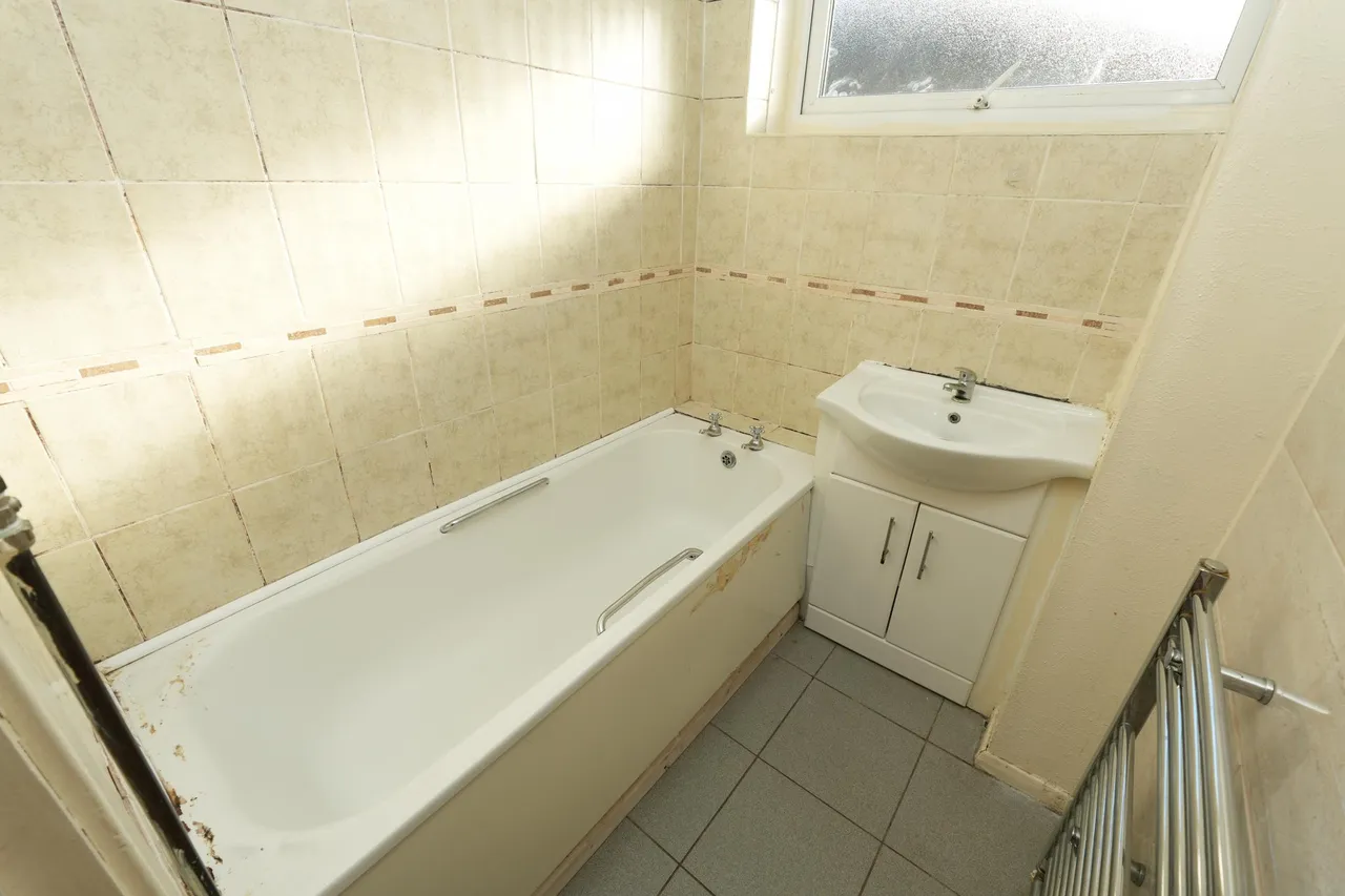 Priory Close, Smethwick, B66, photo 13