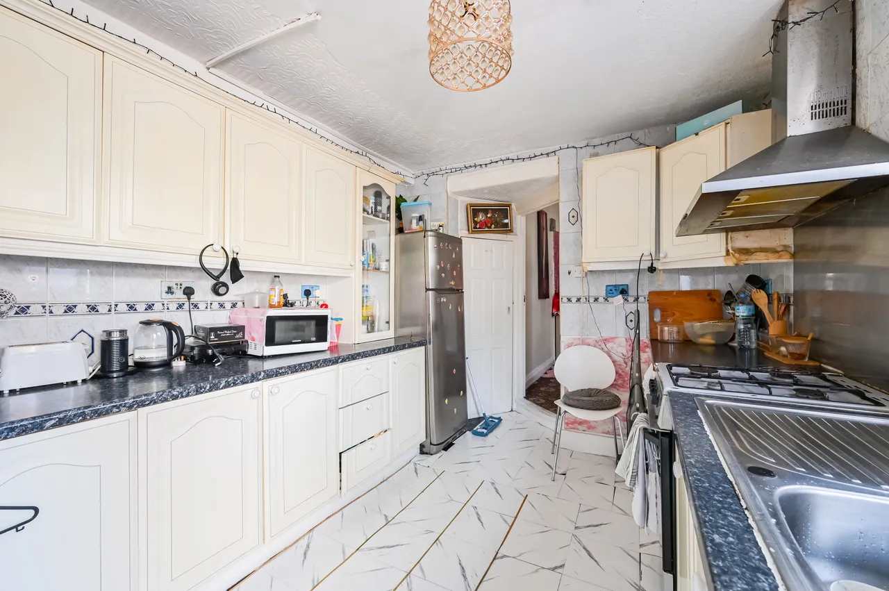 62 Salcombe Road, London, photo 8