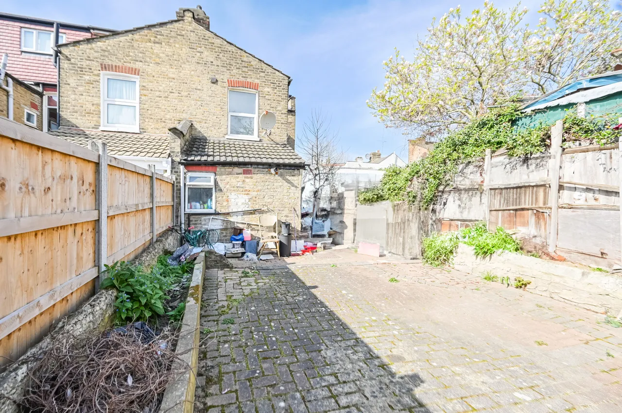 62 Salcombe Road, London, photo 10