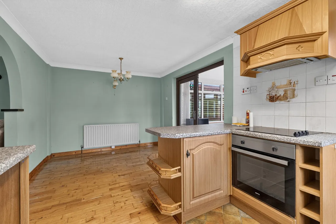 Pamela Way, comber, BT23, photo 8