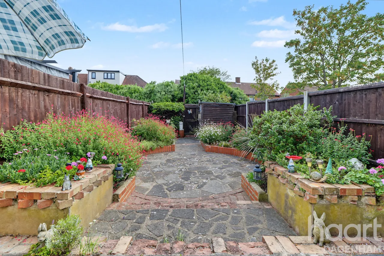 Bosworth Road, Dagenham, RM10, photo 7