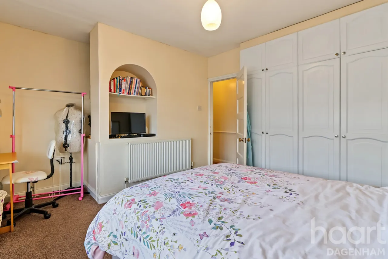 Bosworth Road, Dagenham, RM10, photo 11