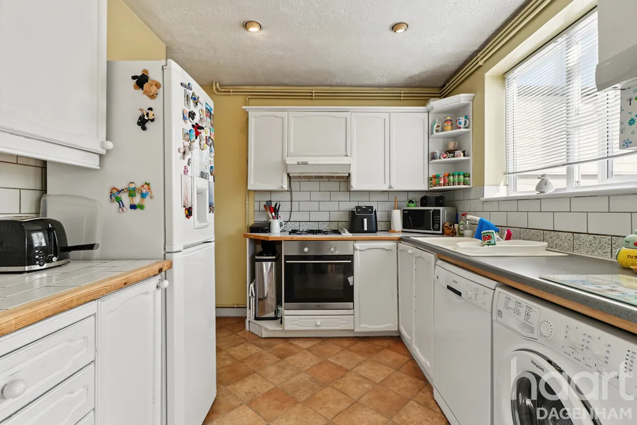 Bosworth Road, Dagenham, RM10, photo 6