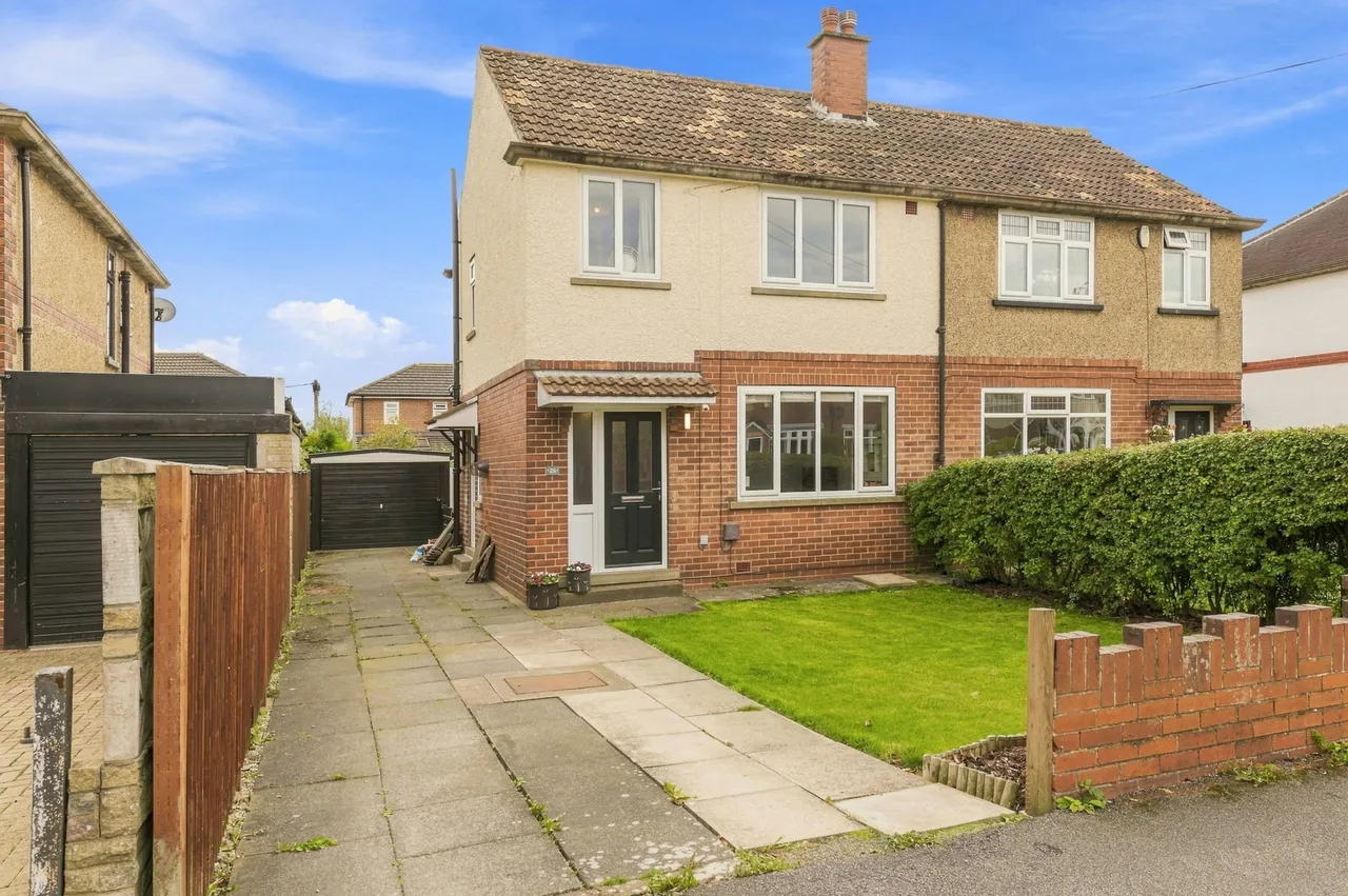 3 bed house for sale, Lyndhurst Road, Scholes, LS15