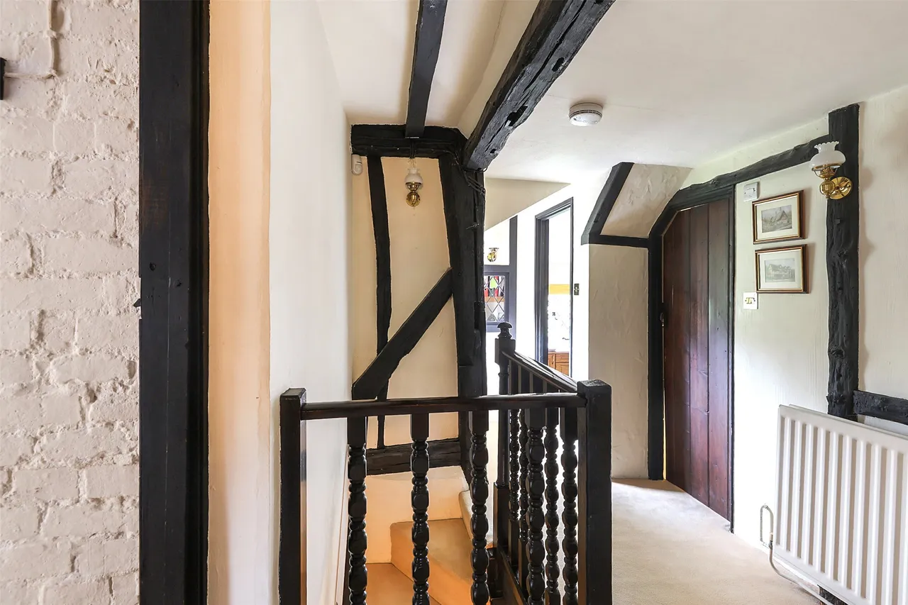 Troy Lane, Edenbridge, TN8, photo 11