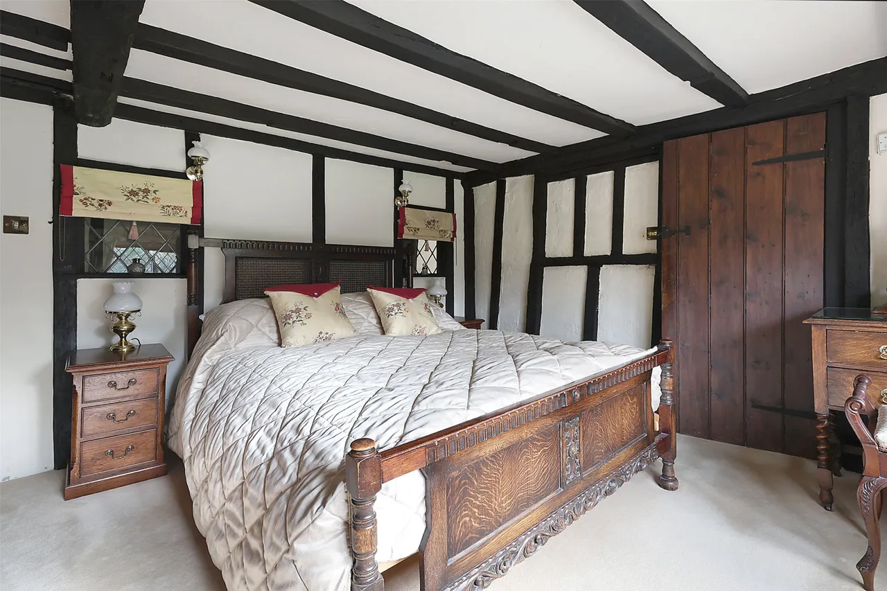 Troy Lane, Edenbridge, TN8, photo 15