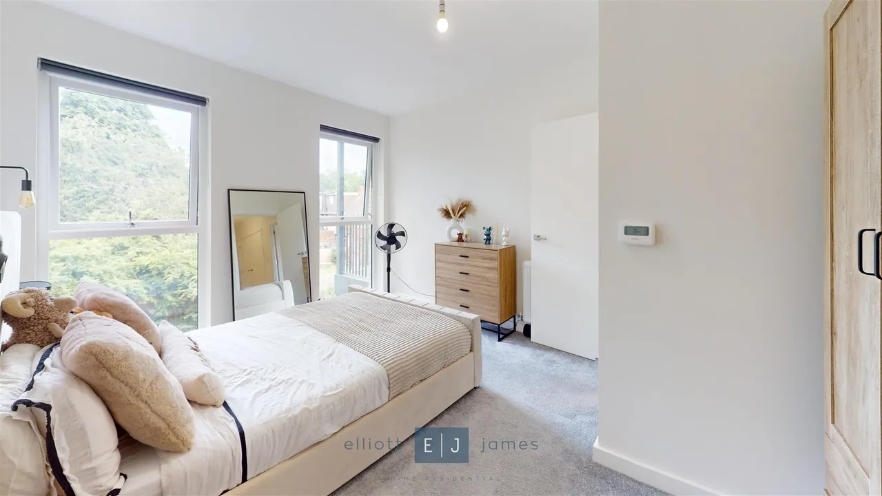 Epping Gate, Borders Lane, Loughton, photo 6