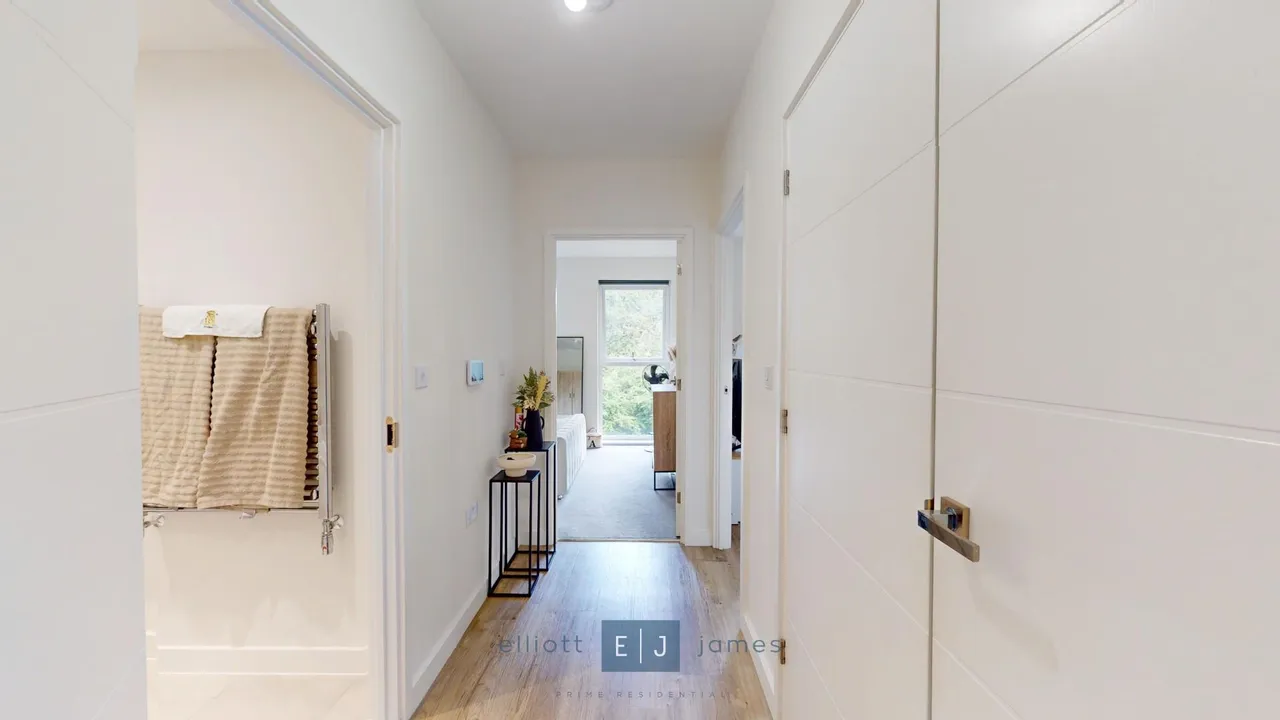 Epping Gate, Borders Lane, Loughton, photo 2