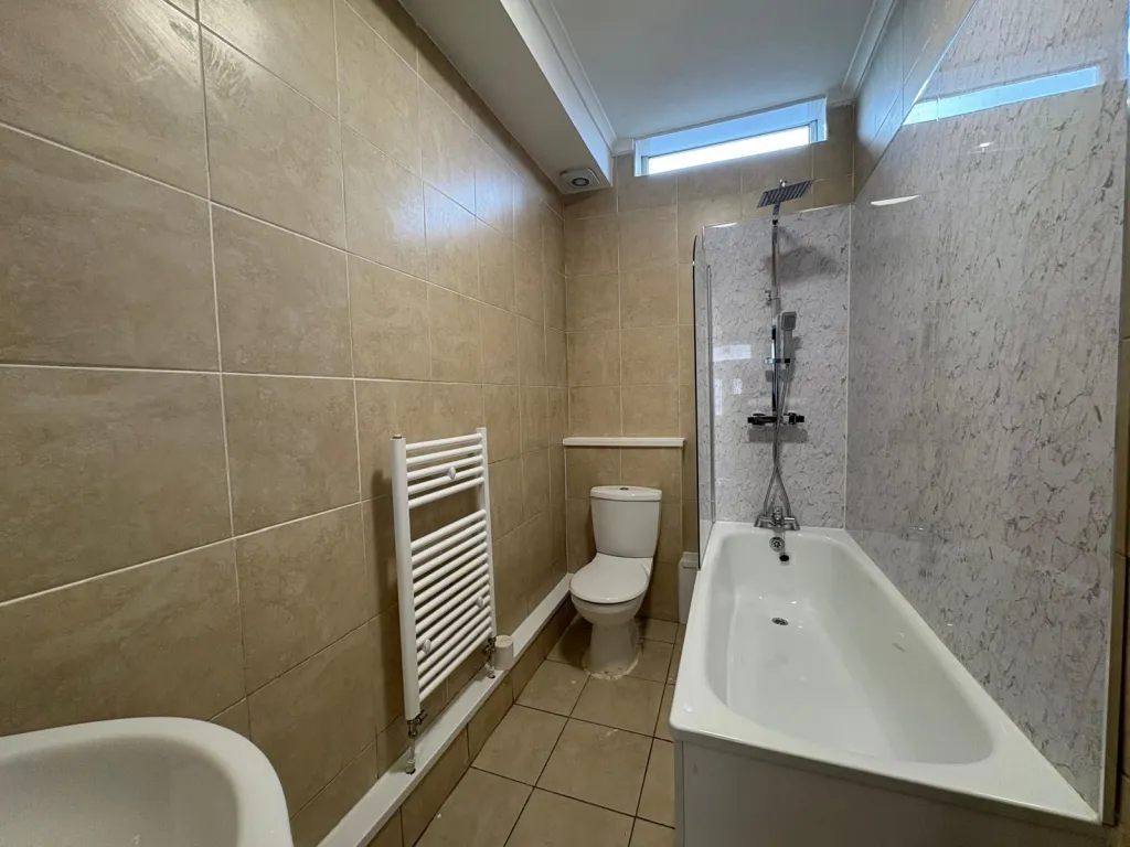 Meredith Street, Liverpool, L19, photo 2