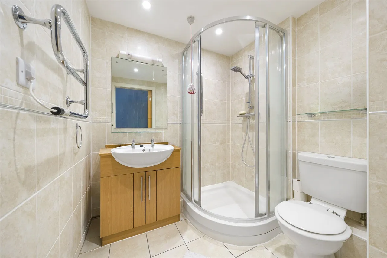 Oatlands Avenue, Weybridge, KT13, photo 8