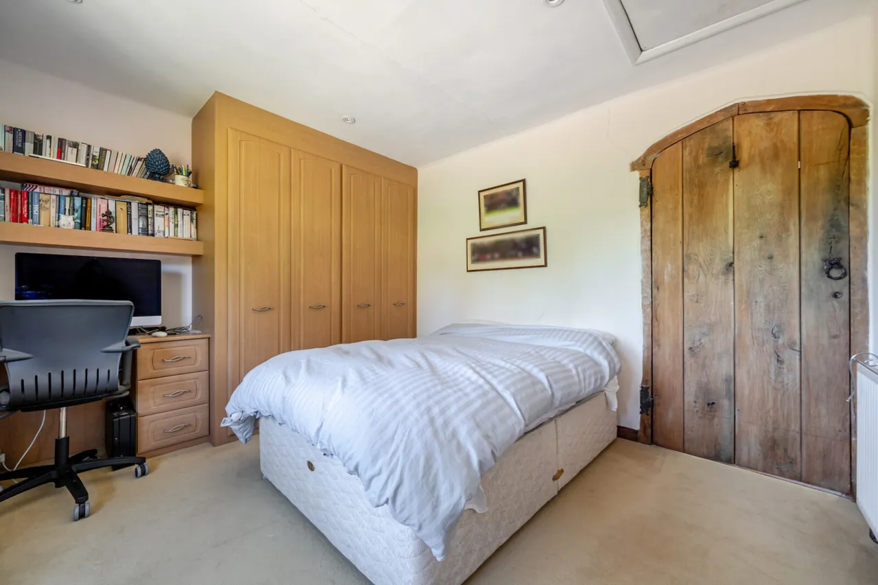 Gerrards Cross, Buckinghamshire, photo 43