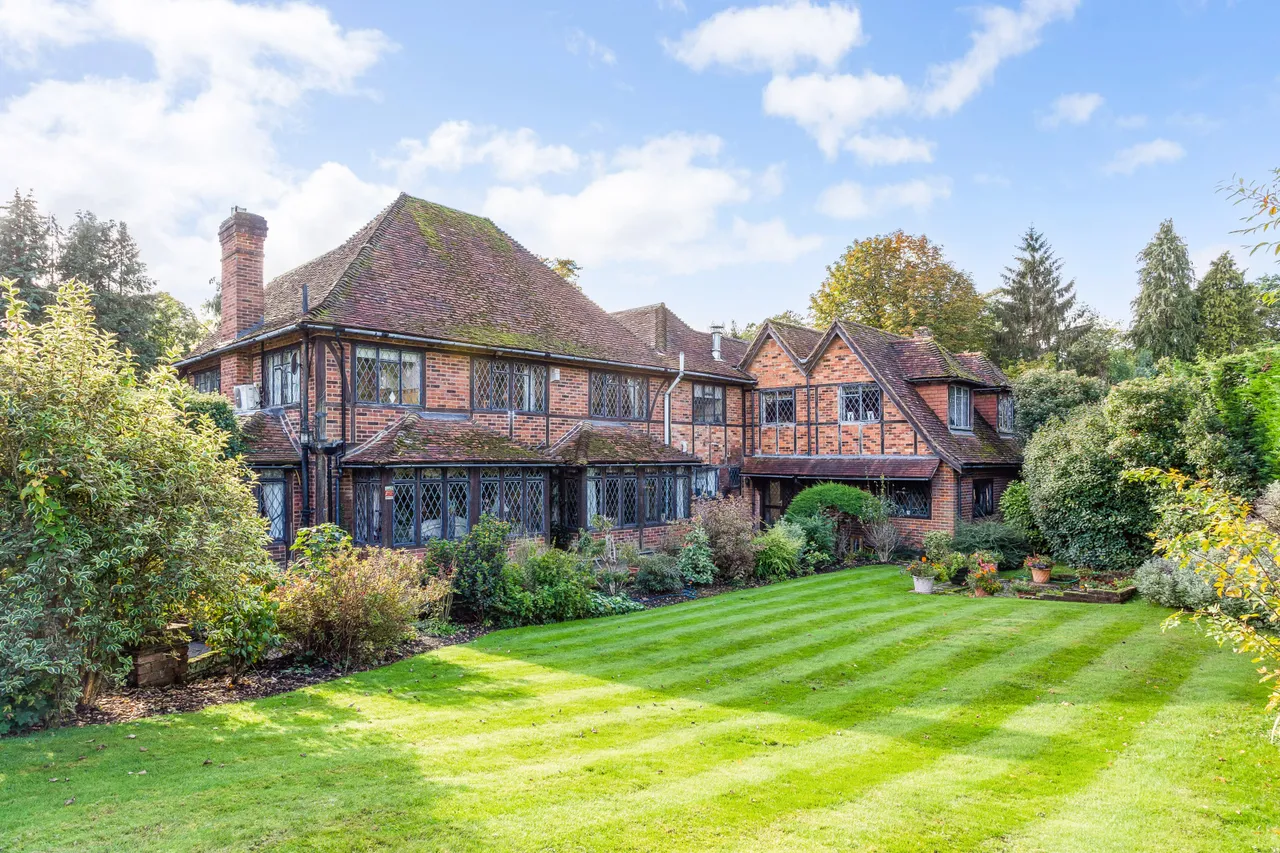 Gerrards Cross, Buckinghamshire, photo 2