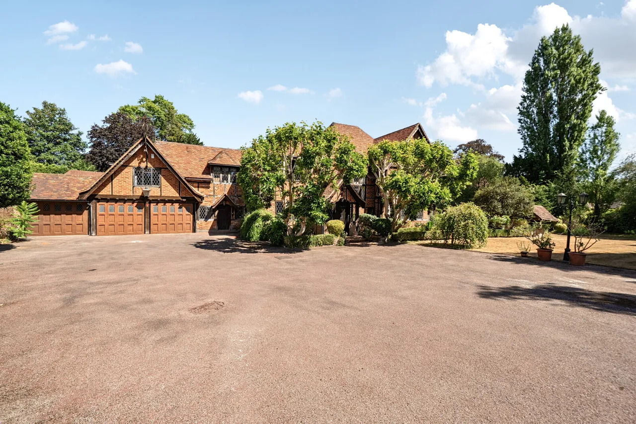 6 bed packhorse road, gerrards cross, buckinghamshire,sl9 for sale, Gerrards Cross, Buckinghamshire