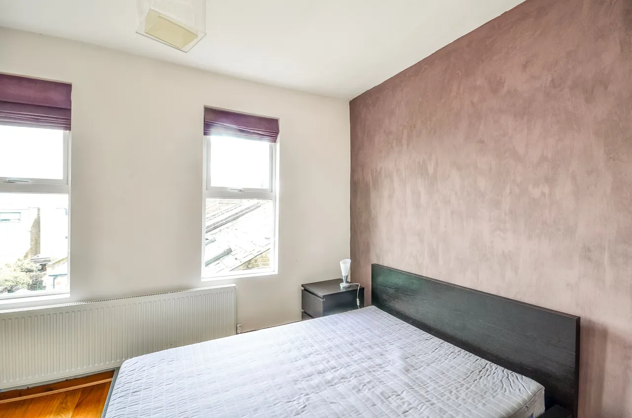 184c Drayton Park, London, photo 2