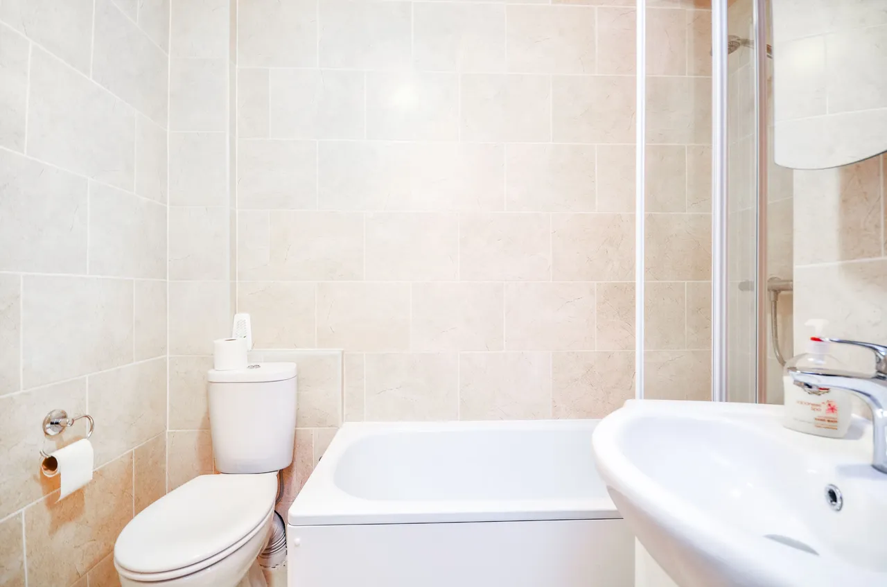 184c Drayton Park, London, photo 6