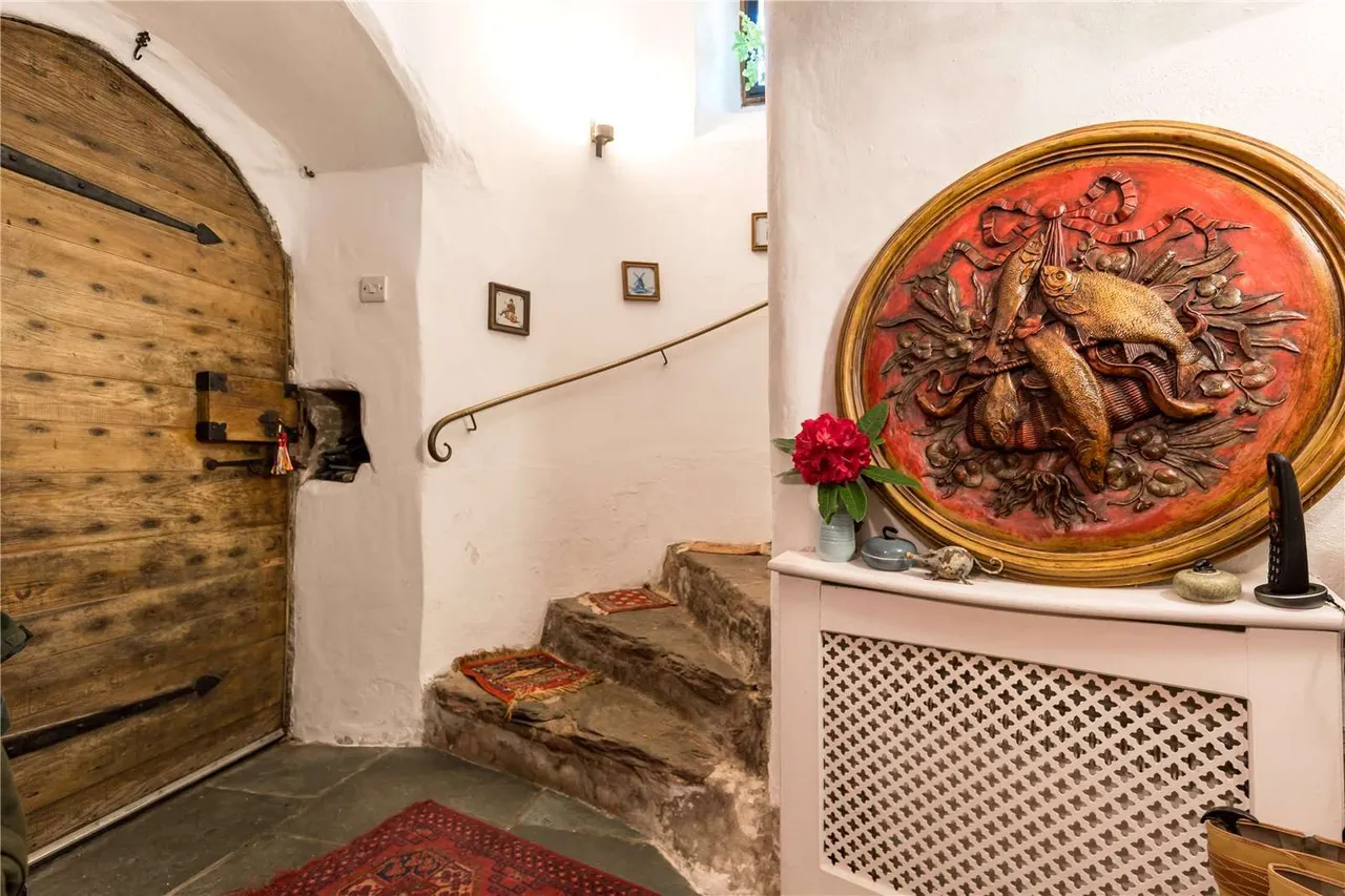 Barholm Castle, Gatehouse of Fleet, Castle Douglas, Kirkcudbrightshire, DG7 2EZ, photo 6