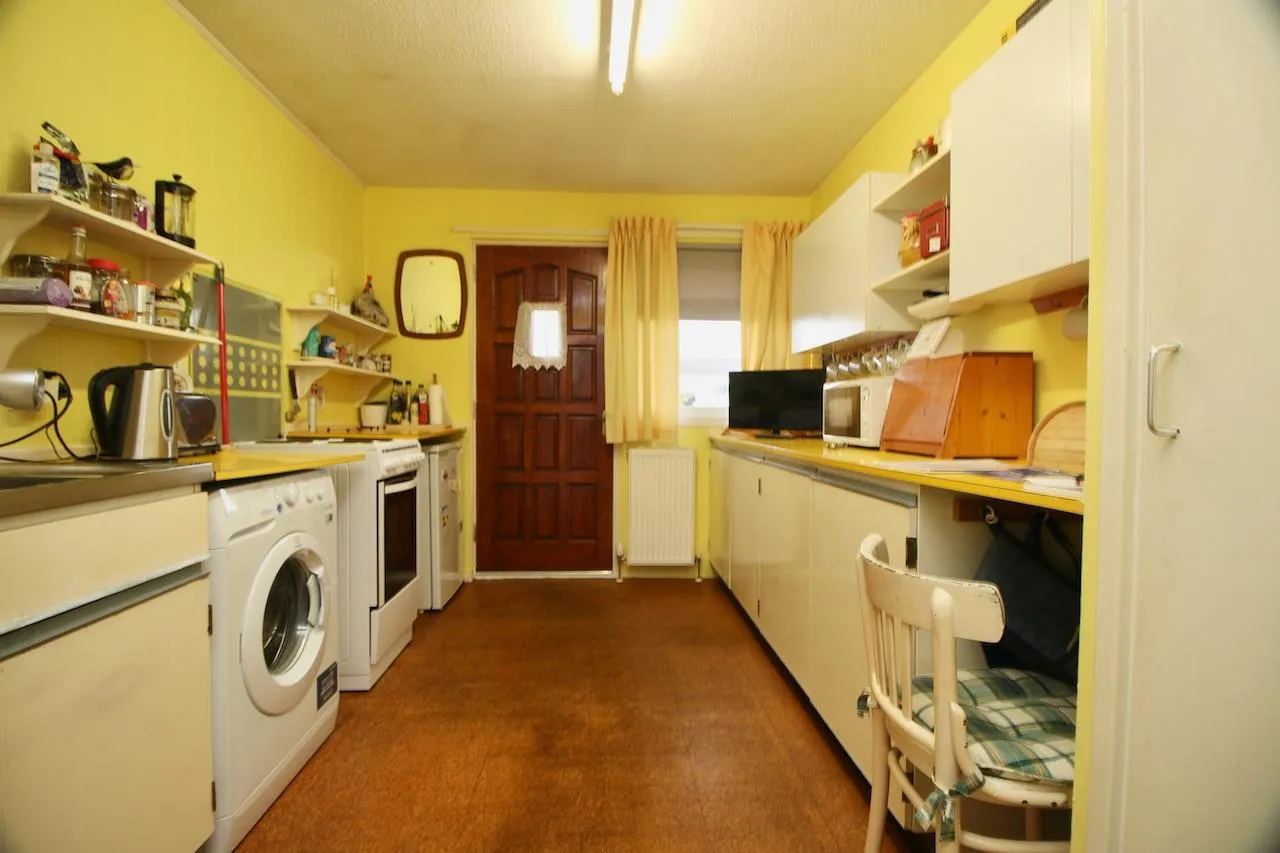 Abbotsford Court, Cumbernauld, G67 4BQ, photo 6