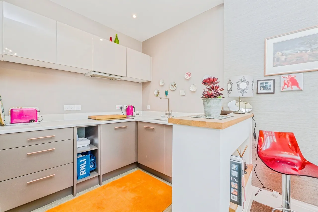 Cathedral Road, Cardiff, CF11, photo 5