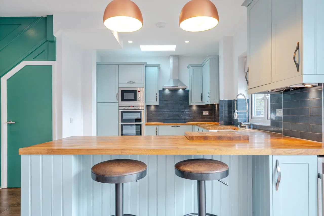 South Norwood Hill, South Norwood, London, SE25, photo 2