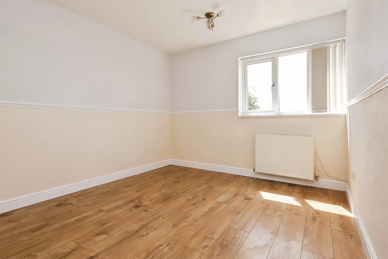 Middle Leasow, Quinton, B32, photo 11