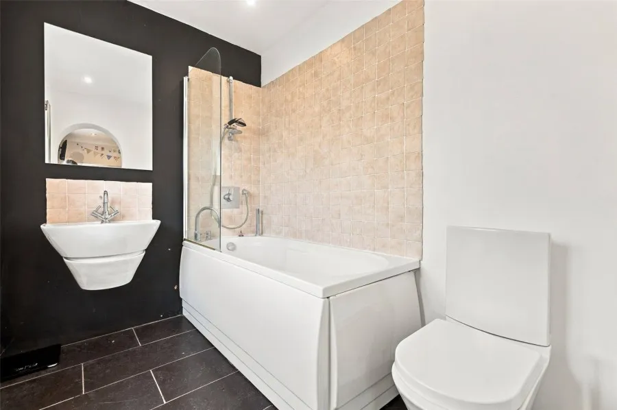 with 4 bedrooms in Manuden, Bishop's Stortford, CM23, photo 17