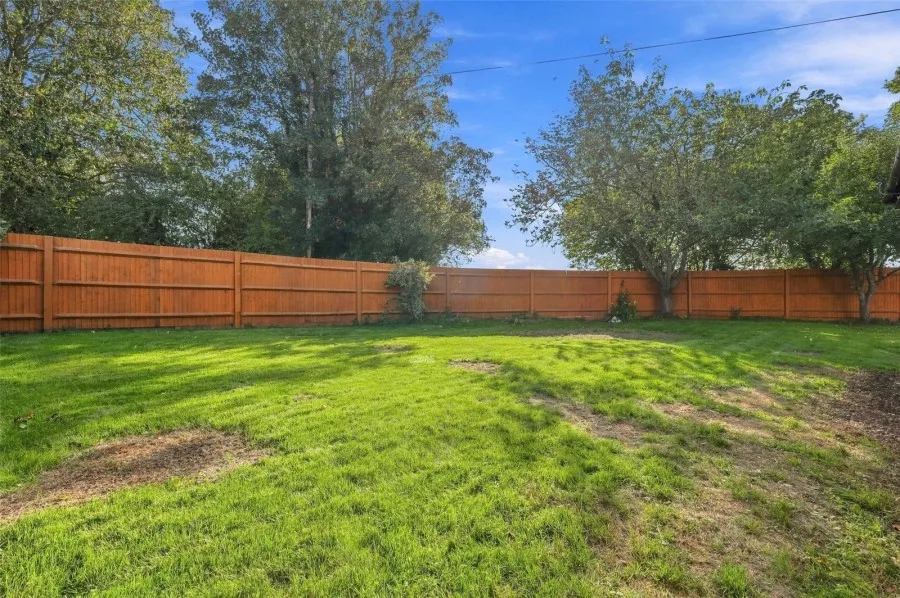 with 4 bedrooms in Manuden, Bishop's Stortford, CM23, photo 11