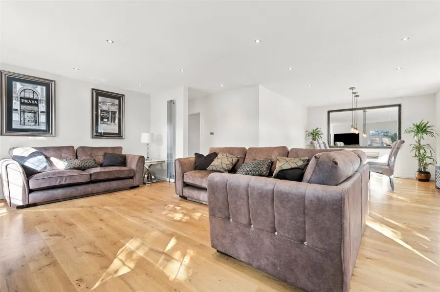 with 4 bedrooms in Manuden, Bishop's Stortford, CM23, photo 5