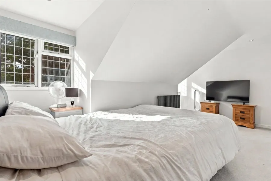 with 4 bedrooms in Manuden, Bishop's Stortford, CM23, photo 13